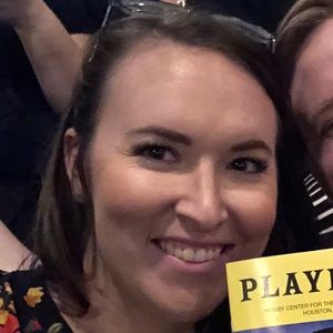 Meet your Posher, Courtney